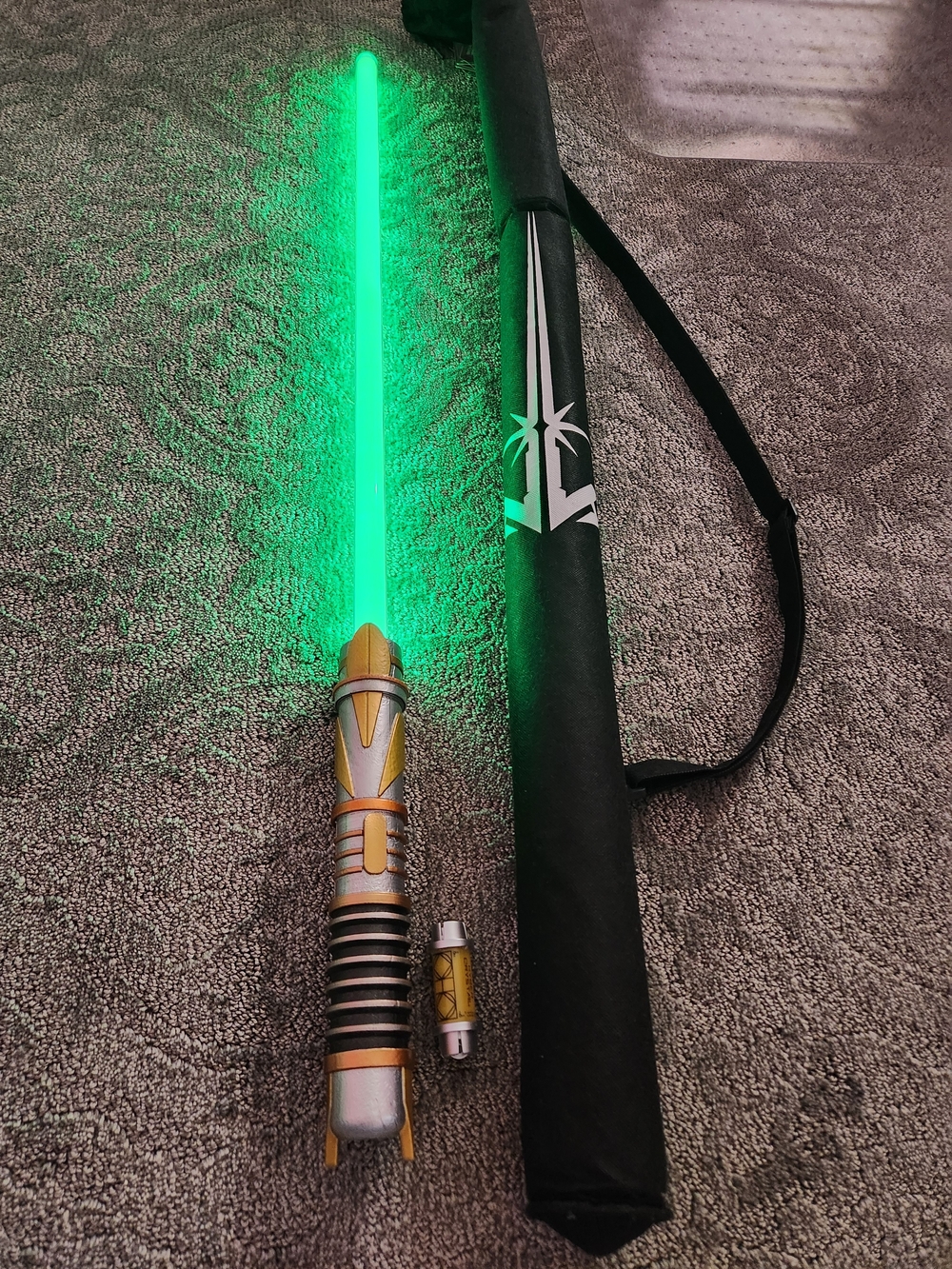 Savi's Workshop Handbuilt  Lightsaber STAR WARS